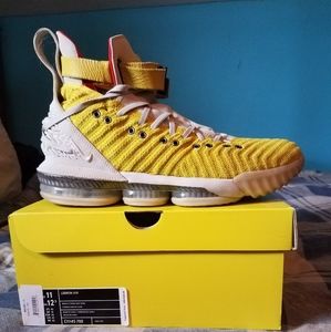 Nike Lebron XVI Harlem Stage